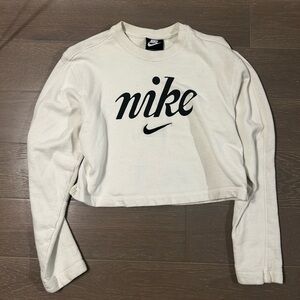 Nike cropped crew neck